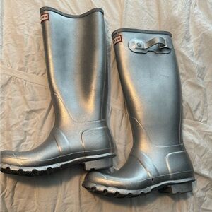 Hunter tall rain boots - Size 6 women’s - Silver Metallic Sparkle!